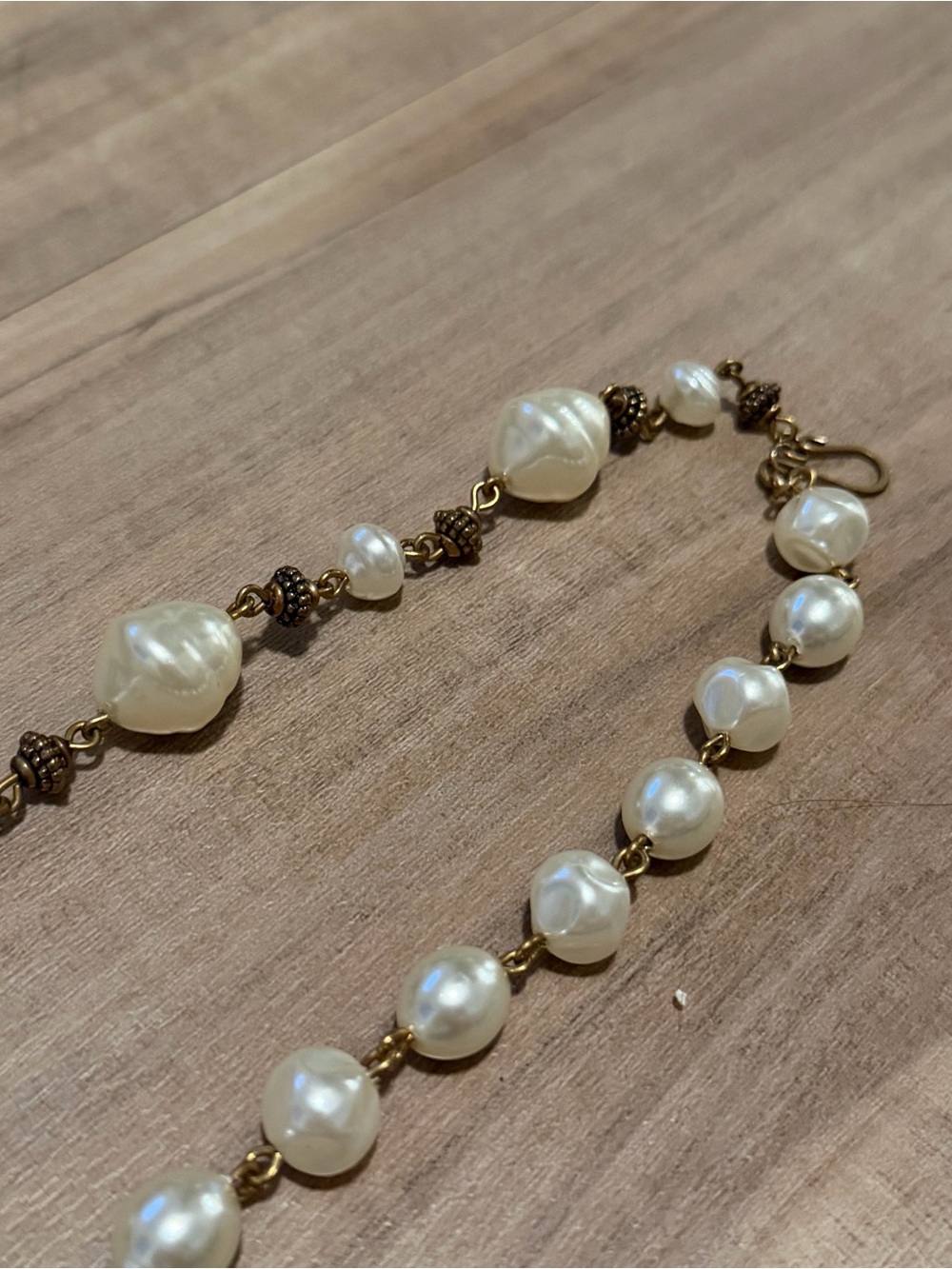Classic Cream Pearl Beaded Necklace - Picture 4 of 4